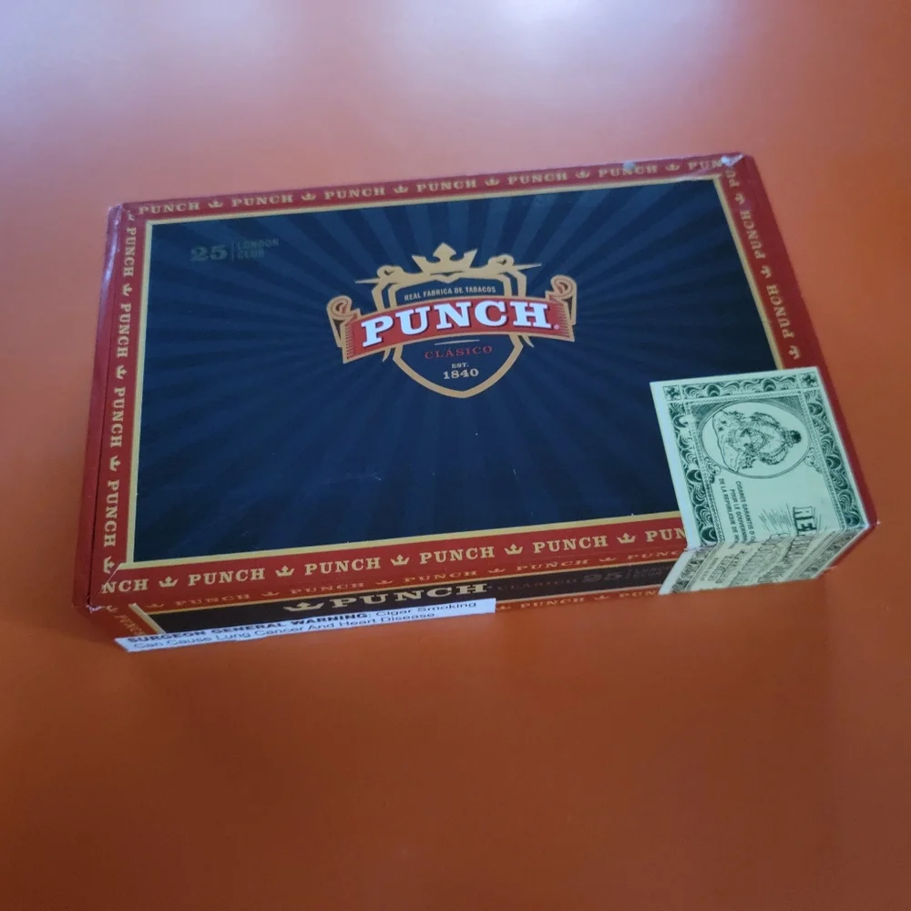 Empty Cigar Box - Picture 3 of 12